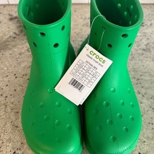 Croc Crush boot Grass Green - NWT - Womens 8 or Men’s 6